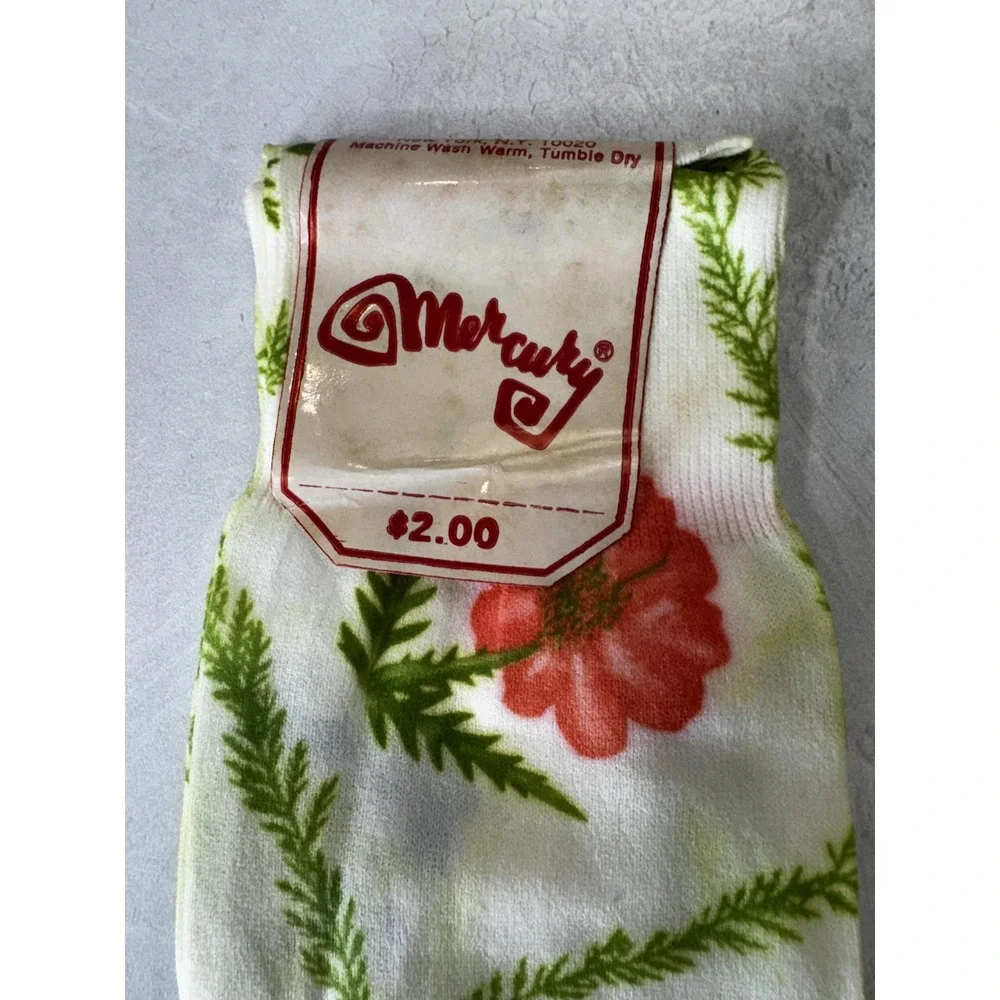 Vintage Knee Hi Socks 9-11 White Floral Nylon USA 70s Cottage Cosplay Pretty‎